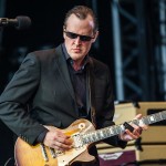 Joe Bonamassa: «...Για να ξέρεις πώς είναι να τρως μια 51 Fender No-caster στο κεφάλι!»
