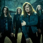 Οι Megadeth δίνουν ένα ακουστικό set έξω από ξενοδοχείο του Buenos Aires