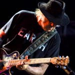 Neil Young: Live δίσκος με «ήχους από αρκούδες, πουλιά, τριζόνια κ.α.»