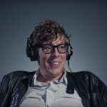 Ο Patrick Carney των Black Keys «εκρήγνυται» ακούγοντας Lady Gaga  