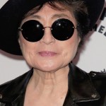 Έργο της Yoko Ono εμπνευσμένο από το "Imagine" στο Dallas ως απάντηση στις πρόσφατες ταραχές