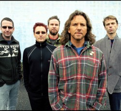 Και οι Pearl Jam στο πλευρό της LGBT κοινότητας