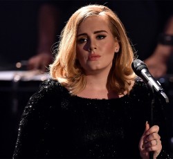 Συμβόλαιο-ρεκόρ για την Adele 