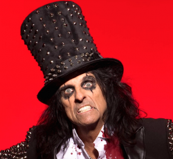 Ο Alice Cooper ηχογραφεί demo για το νέο του άλμπουμ 