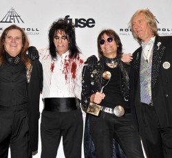 Οι Alice Cooper... ξαναμαζεύoνται! 