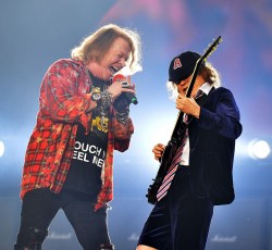 Οι AC/DC κυκλοφορούν φωτογραφικό λεύκωμα από την "Rock Or Bust" περιοδεία τους 