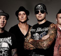 Το νέο άλμπουμ των Avenged Sevenfold φέρει τον τίτλο "The Stage" και κυκλοφορεί στις 28 Οκτωβρίου