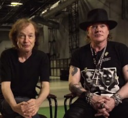 Η πρώτη επίσημη εμφάνιση του Axl Rose δίπλα στους AC/DC (video) 