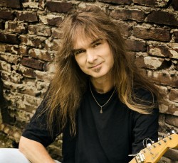 Ακούστε το "The Stranger From Within" των Ayreon 