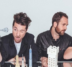 Bastille και Nick Cave «μάχονται» για την κορυφή των charts 