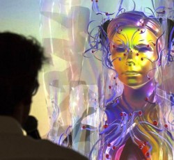 Δείτε avatar της Bjork να δίνει συνέντευξη τύπου στο Λονδίνο 