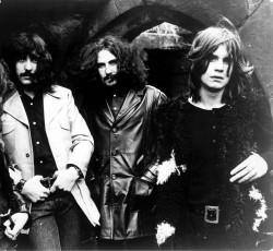 Aφιέρωμα στους Black Sabbath από 75 Έλληνες μουσικούς 