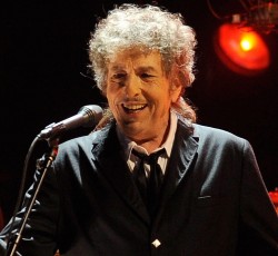 Ο Bob Dylan live μετά την ανακοίνωση του Νόμπελ Λογοτεχνίας (video) 