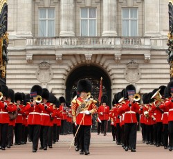 Υποδεχθείτε τους πλουσιότερους Βρετανούς rock star 