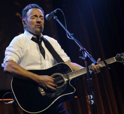 «Ένα solo άλμπουμ, τραγουδοποιίας...», ο επόμενος δίσκος του Bruce Springsteen
