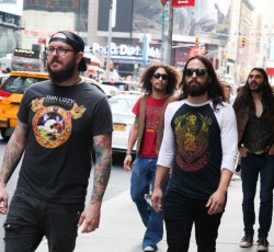 Ακούστε το νέο τραγούδι των Crobot 