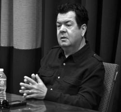 Ο Laurence 'Lol' Tolhurst των Cure γράφει την αυτοβιογραφία του