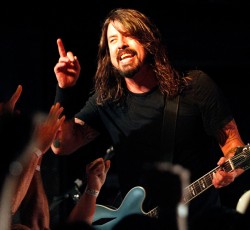 "Kick Out The Jams" με Dave Grohl και Prophets Of Rage
