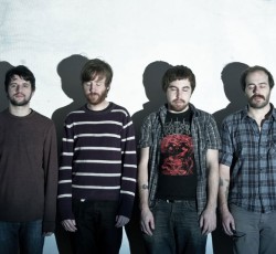 Αυτά είναι τα support σχήματα στις επικείμενες εμφανίσεις των Explosions In The Sky