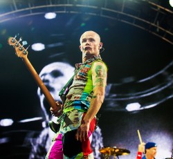 Πόσο Metallica μοιάζουν οι Red Hot Chili Peppers; 