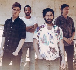 Οι Foals χρειάζονται ένα διάλειμμα 