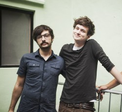 Μπάντα δωρίζει τα έσοδα από διασκευή στην Dido στην Αμερικανική Ένωση Ατομικών Ελευθεριών 