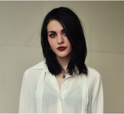 H Frances Bean Cobain δίνει την πρώτη playlist της 