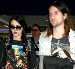 Η Frances Bean Cobain αντιμέτωπη με τον πρώην σύζυγό της για την περιουσία του Kurt 