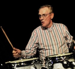 Ο Ginger Baker αναρρώνει από εγχείρηση ανοιχτής καρδιάς 