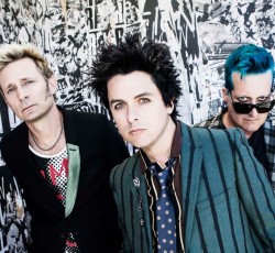 Πρωτιά για το "Revolution Radio" των Green Day στον κατάλογο του Billboard