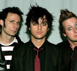 Ακούστε το "Bang Bang" των Green Day