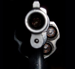 Μέλη hard rock μπάντας γλυτώνουν με κινηματογραφικό τρόπο από ληστεία και απαγωγή 