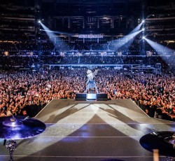 Guns N' Roses: Χωρίς στάση στην Ελλάδα το ευρωπαϊκό σκέλος της "Not In This Lifetime Tour"; 