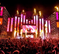 Τρεις νεκροί και στο HARD Summer Music Festival 
