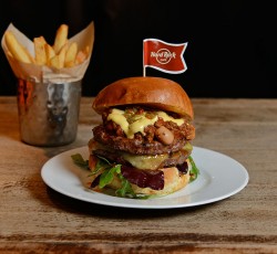 Το Rocking σας προσφέρει ένα Red Hot Chilli Menu στο Hard Rock Cafe Athens! 