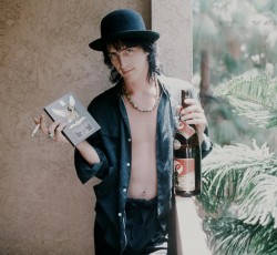 Ο Izzy Stradlin των Guns N’ Roses διασκευάζει JJ.Cale 