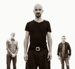 Και οι James στην πρώτη μέρα του Ejekt!