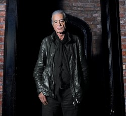 Jimmy Page: «Οι Led Zeppelin δεν τελείωσαν ακόμα» 