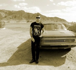 King Dude: Ώρες εμφάνισης και διευκόλυνση στη μετακίνηση από τη διοργανώτρια εταιρεία 