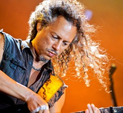 «Δυστυχώς οι Guns N' Roses υπάρχουν μόνο για τη νοσταλγία»