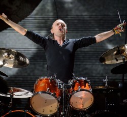 Lars Ulrich: «Δε βρίσκω το λόγο γιατί να μη μπορούν οι Metallica να παίζουν για χρόνια» 