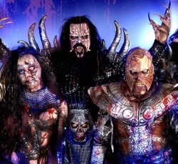 "Hug You Hardcore": Σκληρό νέο video από τους ανανεωμένους Lordi