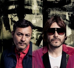 Οι Manic Street Preachers στηρίζουν την Εθνική Ουαλίας 