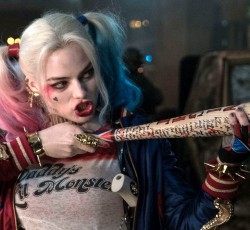 Margot Robbie: «Η καλύτερη συναυλία της ζωής μου ήταν metal» 