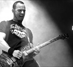 Το νέο single του Tremonti είναι όσο καλό περιμέναμε