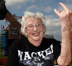 Έρευνα: Το heavy metal σε βοηθά να αποδεχθείς την θνητότητα 