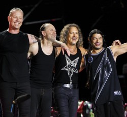 Ακούστε το "Fade To Black" των Metallica από τη νέα τους κυκλοφορία 