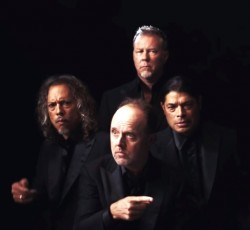 Χιουμοριστικά video από την φωτογράφηση μόδας των Metallica 