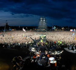 Flag Em All: Η μεγαλύτερη σημαία των Metallica