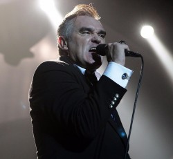Ο Morrisey διασκευάζει …Ramones (video)